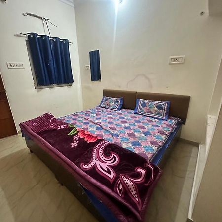 Khatu Shyam Guest House Ayodhya Esterno foto