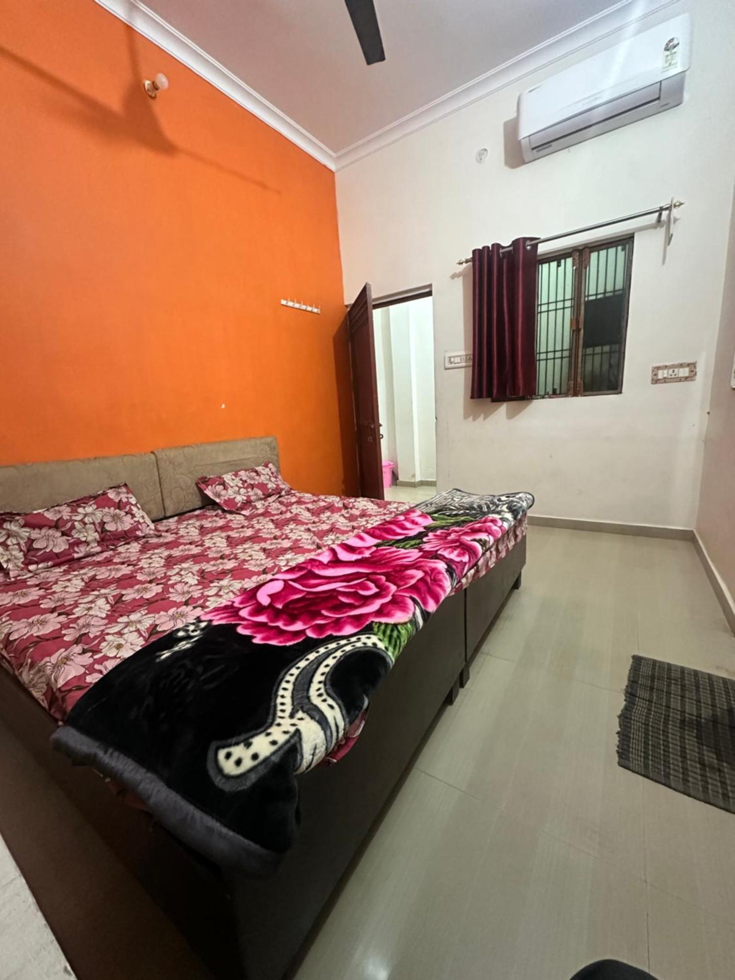 Khatu Shyam Guest House Ayodhya Esterno foto