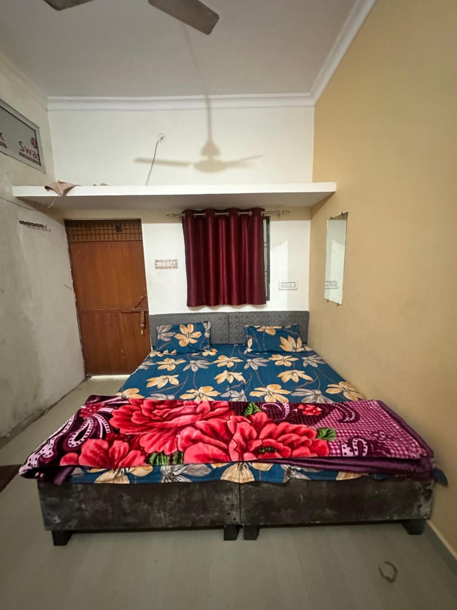 Khatu Shyam Guest House Ayodhya Esterno foto