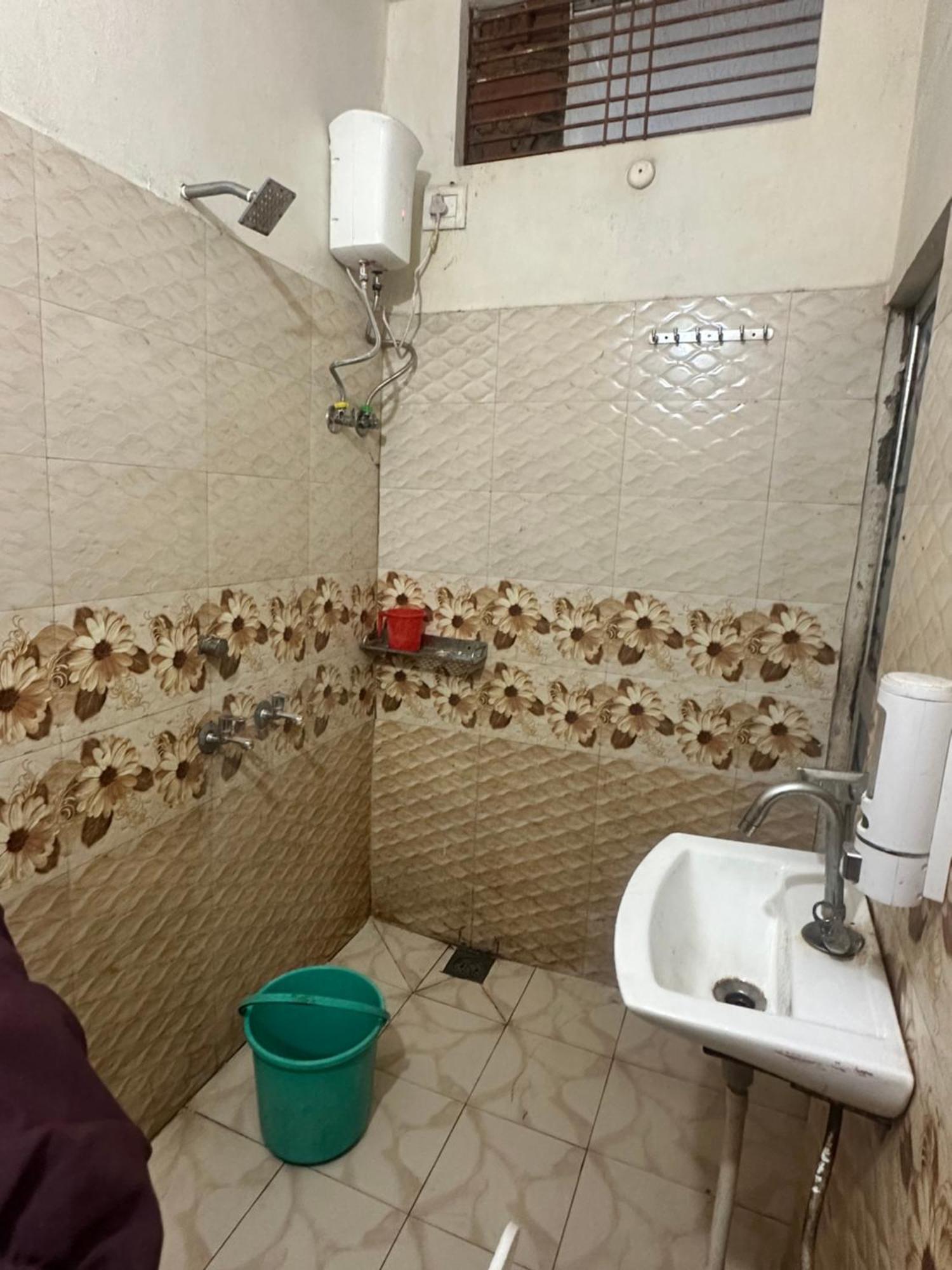 Khatu Shyam Guest House Ayodhya Esterno foto